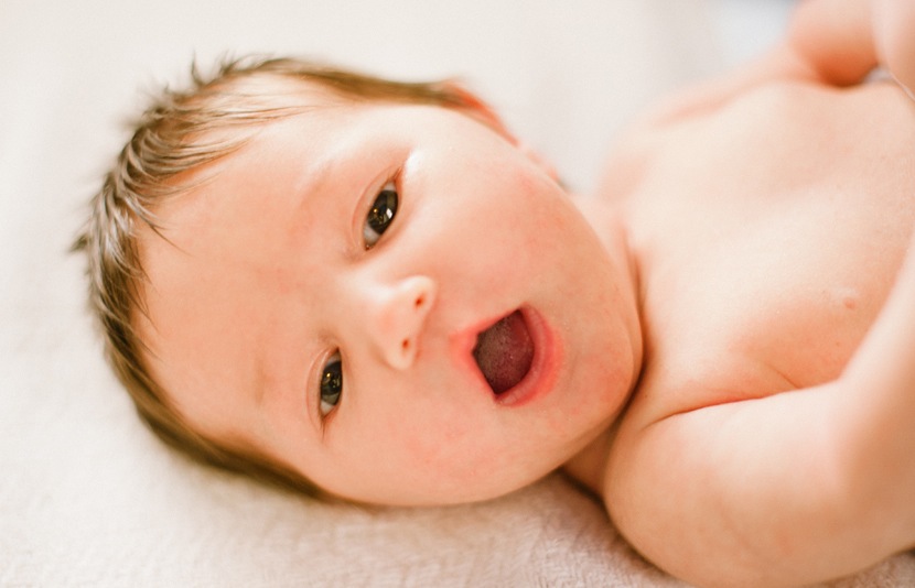 Ocho cosas sorprendentes de tu bebe recién nacido