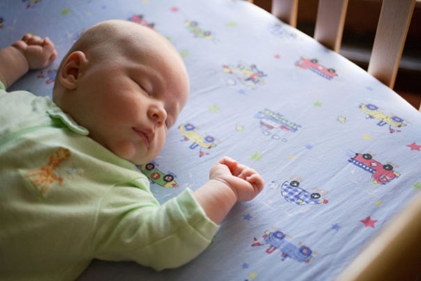 Sueño seguro: cómo hacer que tu bebé duerma de forma segura